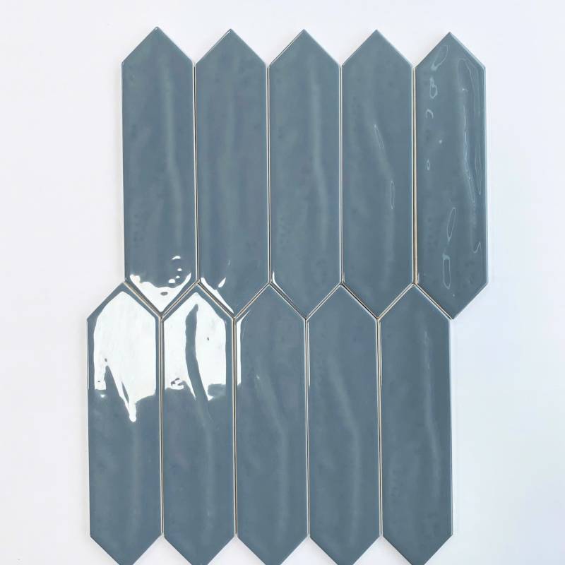 Gạch thẻ mũi tên KT 75×300 xanh nhạt 1 Gạch thẻ mũi tên KT 75×300 xanh nhạt 1