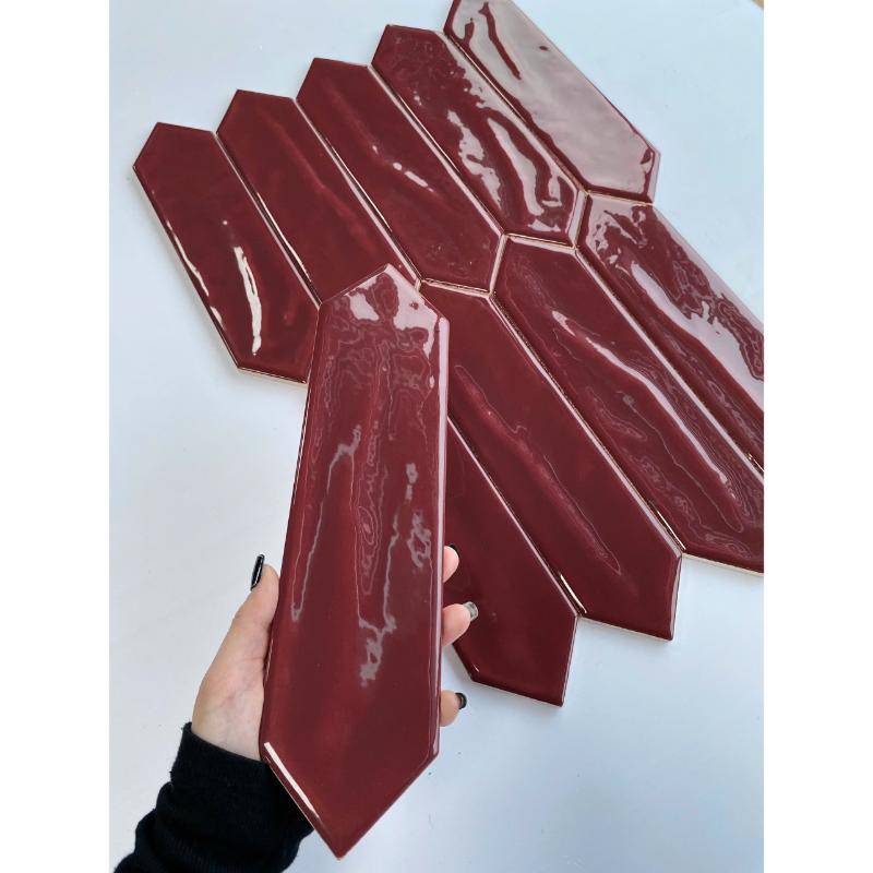 Gạch thẻ mũi tên KT 75×300 đỏ 2 Gạch thẻ mũi tên KT 75×300 đỏ 2